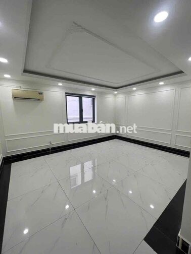 Cho thuê mặt tiền Hoàng Hoa Phám