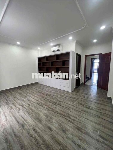 Cho thuê mặt tiền Hoàng Hoa Phám