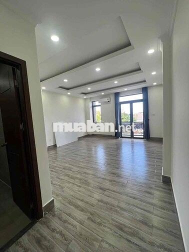 Cho thuê mặt tiền Hoàng Hoa Phám