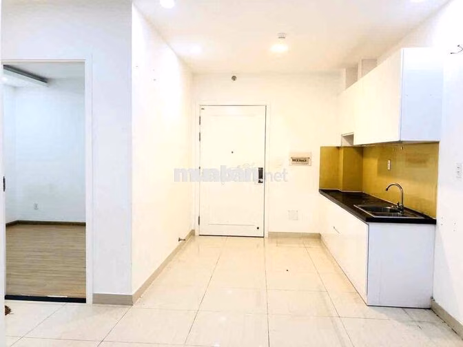Cho thuê căn hộ 2PN giá 9tr/tháng nhà đang trống vào ở được ngay
