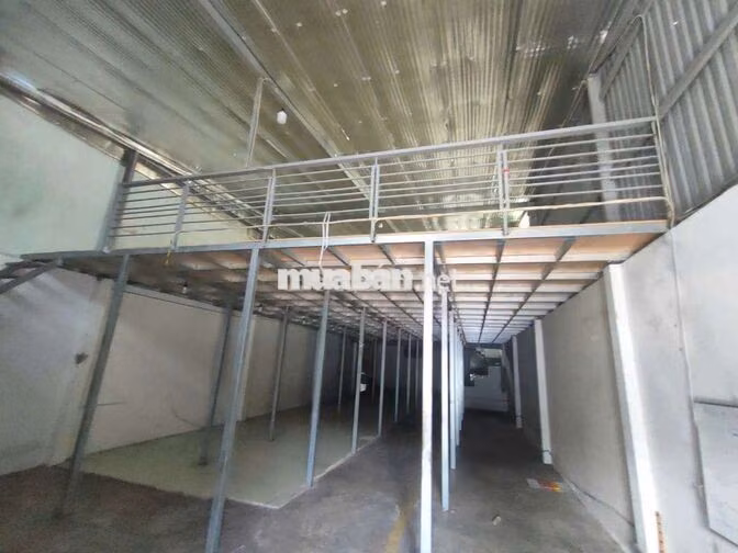 CHO THUÊ KHO CHỨA HÀNG MT ĐƯỜNG SỐ 34, Q6.176m2. Giá chỉ có 33tr.TL.