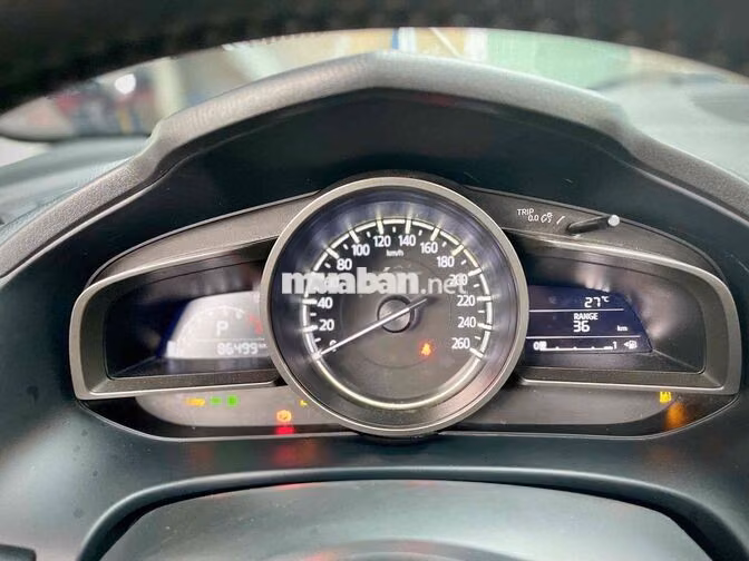 Mazda Mazda 3 Luxury 2020 Trắng 86.000 km