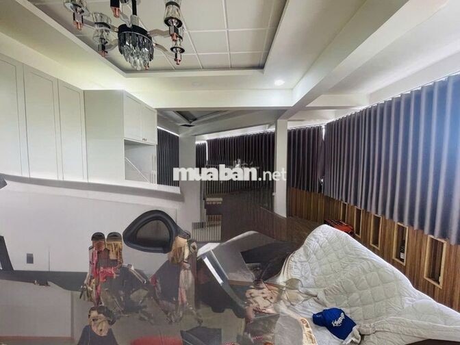 Bán nhà mặt tiền Hồ Biểu Chánh, P,4, Q.8, 111.4m², 12PN, có thang máy
