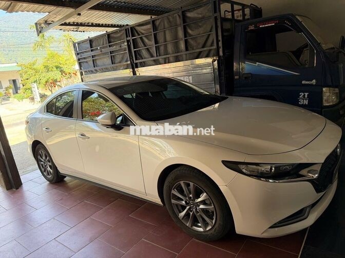 Mazda Mazda 3 Luxury 2023 Trắng 53000 km