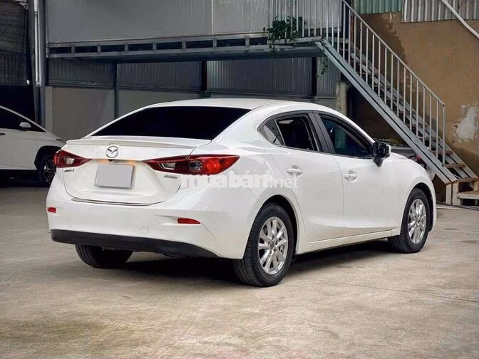 Mazda Mazda 3 Luxury 2020 Trắng 86.000 km