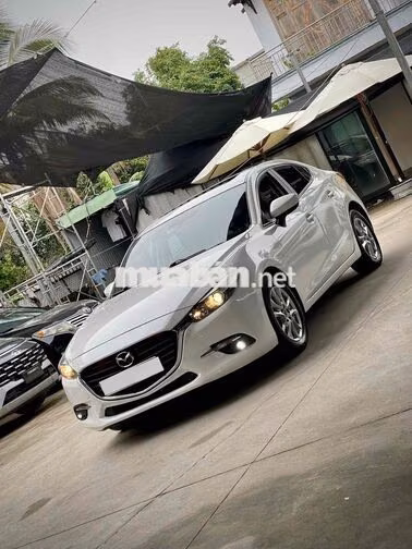 Mazda Mazda 3 Luxury 2020 Trắng 86.000 km
