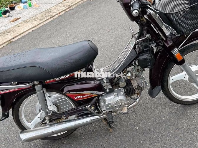 Honda Dream Thái Đỏ mận