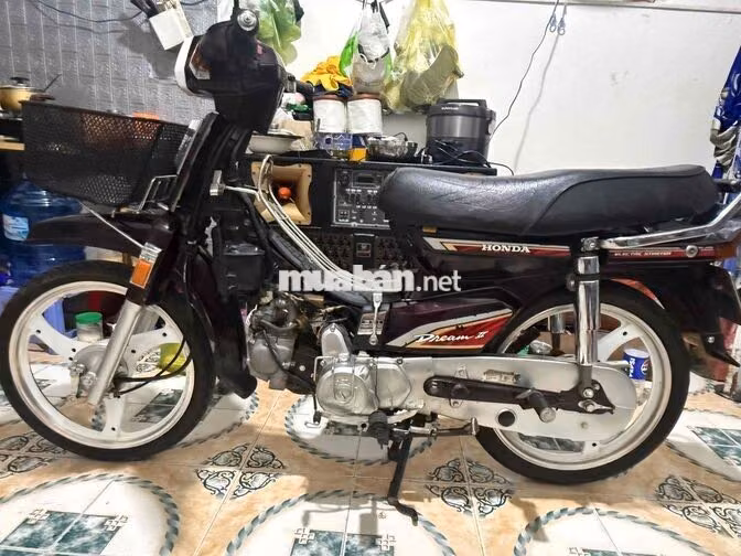 Honda Dream Thái Đỏ mận