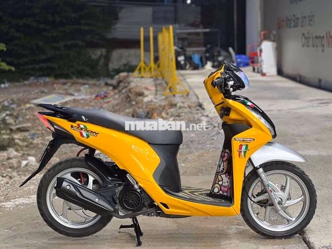 Honda vison 2016 màu Vàng bạc posche mới 95 %