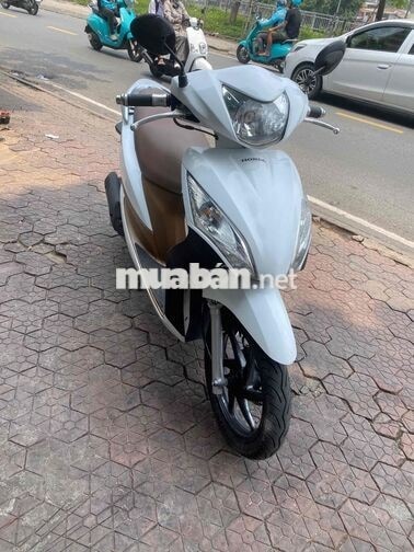 Honda Vision Trắng Việt Nam