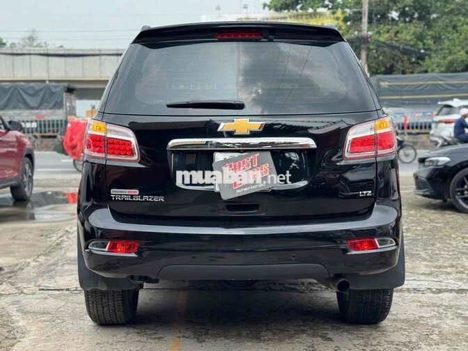 Chevrolet Traiblazer 2019 7 chỗ Máy dầu Đen