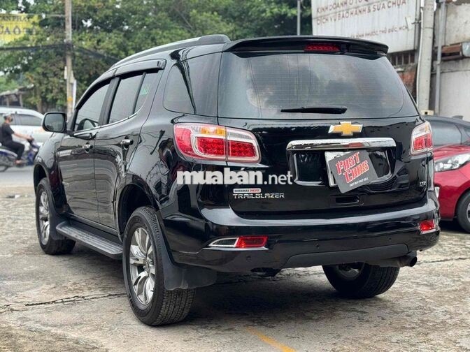 Chevrolet Traiblazer 2019 7 chỗ Máy dầu Đen