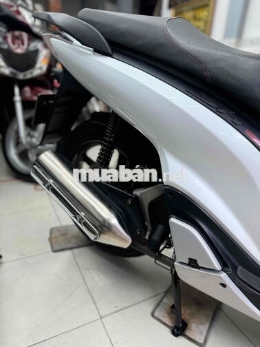 Honda SH Trắng Việt Nam