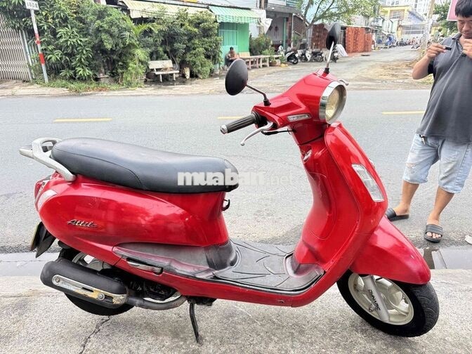 Xe tay ga Atila màu Đỏ