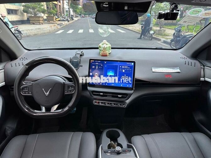 VINFAST VF6 ECO 2025 PIN MUA SẠC KGH LƯỚT 10.000KM