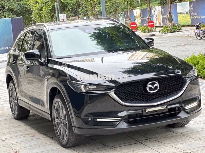 Mazda CX5 2.0 Premium 2020 Đen 8 vạn
