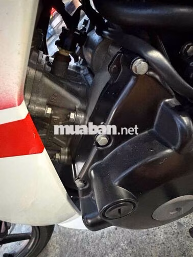 Suzuki Satria F150 2021 Trắng đỏ 33758 km