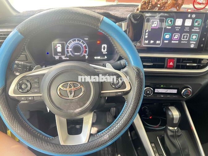 Toyota Raize 2023 Vàng nóc đen 30.000 km