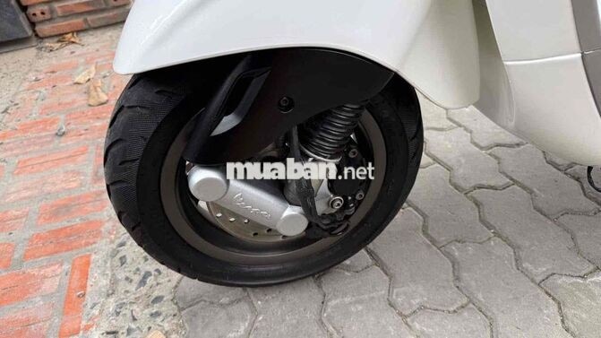 Piaggio Vespa Đèn tròn 2015