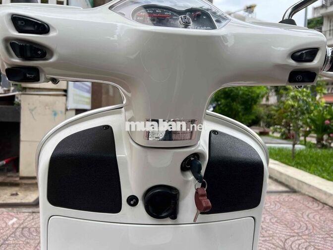 Piaggio GTS 125 3Vie 2013 Trắng Ý