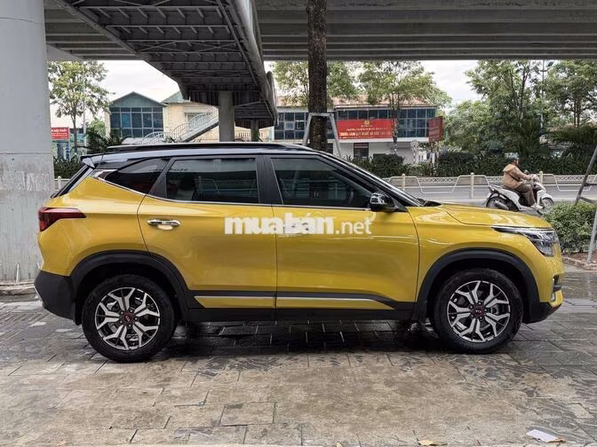KIA Seltos 1.4 Turbo Premium 2021 Vàng siêu mới