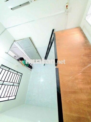 Cho Thuê Phòng Gác, Máy Lạnh gần Học viện hàng không, Cộng Hoà