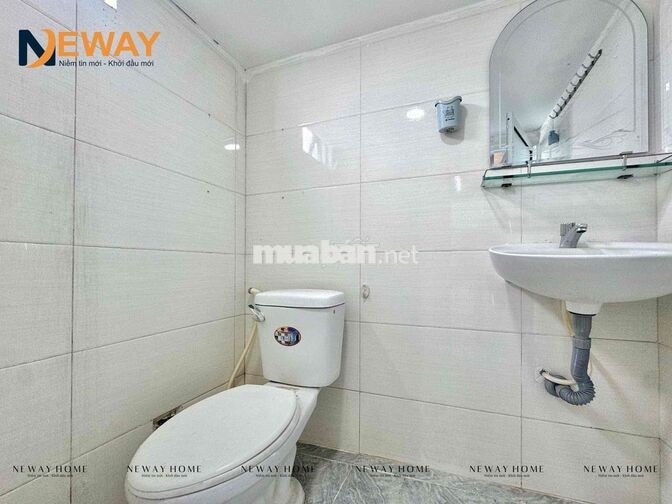 CHO THUÊ PHÒNG GÁC CỬA SỔ TRỜI SẴN NỘI THẤT NGAY ÂU CƠ,ĐH VĂN HIẾN