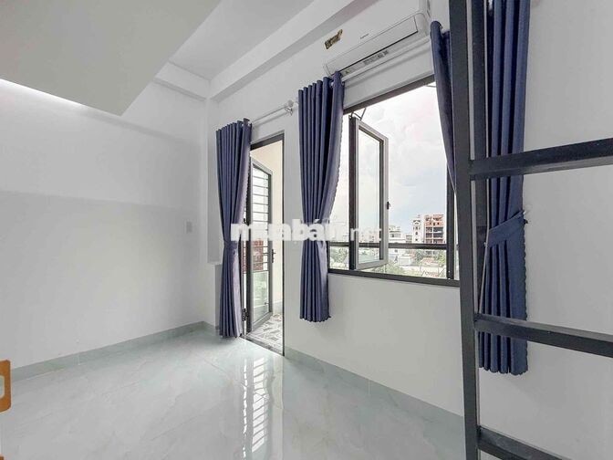 Bóc Seal Gác Ban Công Full Nội Thất View Siêu Thoáng Ngay Vườn Lài