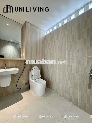 Cho thuê căn hộ 40m2 cửa sổ mới 100% - Cách Mạng Tháng 8 Q3, Chợ Hòa H