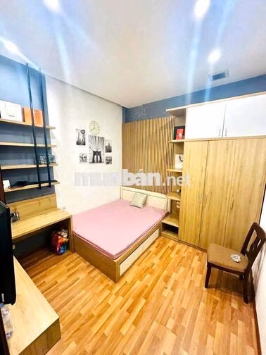 Lương Đình Của, Đống Đa - 50m x 3 tầng, 4 ngủ, full nội thất, sát ô tô