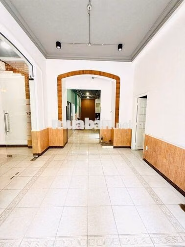 CHO THUÊ BIỆT THỰ BÙI ĐÌNH TUÝ– NGANG 10M – DTSD 600 M2 – GIÁ 4X