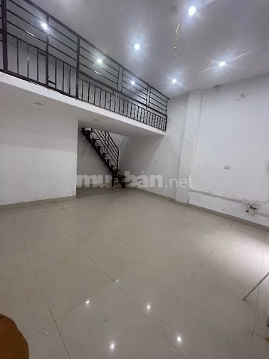 Cho thuê cửa hàng đầu ngõ 57 đường Mễ Trì đối diện The Garden