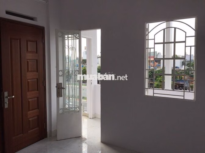 NHÀ MẶT TIỀN PHẠM VĂN ĐỒNG CHO THUÊ NGUYÊN CĂN