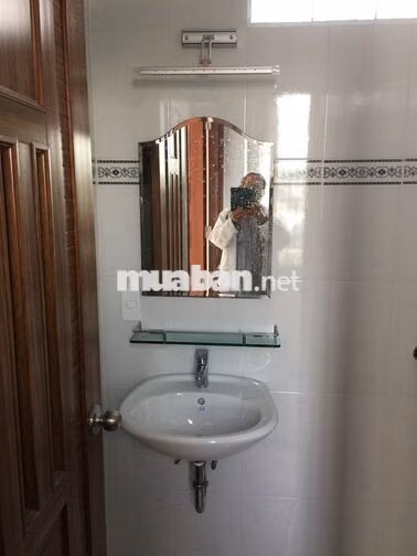 NHÀ MẶT TIỀN PHẠM VĂN ĐỒNG CHO THUÊ NGUYÊN CĂN