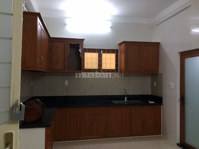 Cho thuê căn hộ Lầu 1, Chung cư H1, Cư xá Chu Văn An, DT 62m2, 8,8tr