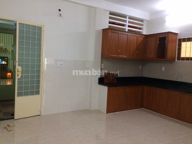 Cho thuê căn hộ Lầu 1, Chung cư H1, Cư xá Chu Văn An, DT 62m2, 8,8tr