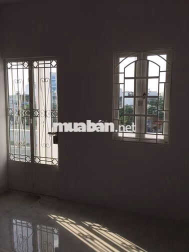 NHÀ MẶT TIỀN PHẠM VĂN ĐỒNG CHO THUÊ NGUYÊN CĂN