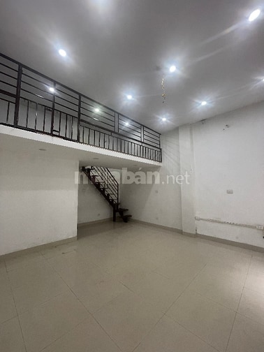 Cho thuê cửa hàng đầu ngõ 57 đường Mễ Trì đối diện The Garden