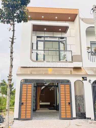 NHÀ TRỆT LẦU KHU DÂN CƯ PHƯỜNG 9 gần công viên