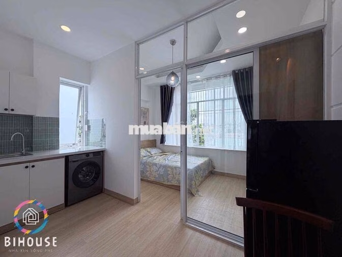 Phòng 35m2_ 1PN tách bếp_ Nhà mới full nội thất_ 31 Đào Duy Anh