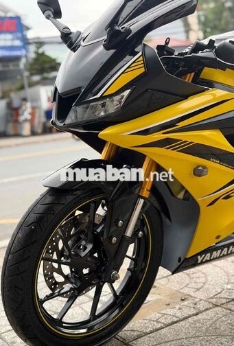 Yamaha R15 V3 Vàng Đen