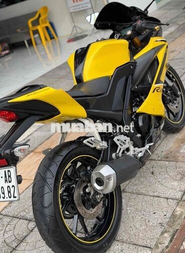 Yamaha R15 V3 Vàng Đen