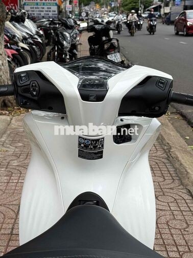 Honda SH Nam 2022 Trắng