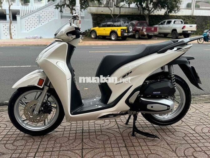Honda SH (160cc ABS )2026 Trắng sứ 3000 km