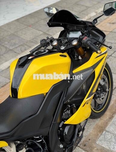 Yamaha R15 V3 Vàng Đen