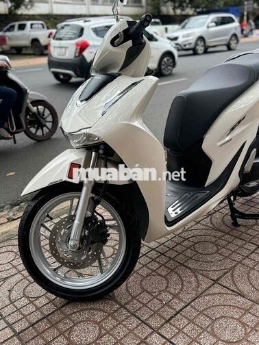 Honda SH (160cc ABS )2026 Trắng sứ 3000 km