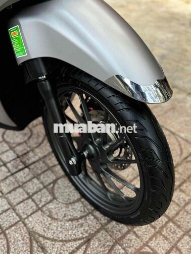 Honda SH Mode 2026 ABS Bạc Đen 400 km