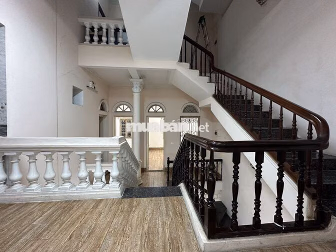 CHO THUÊ NHÀ MẶT PHỐ SỐ 44 LƯƠNG VĂN TỤY, TP NINH BÌNH 