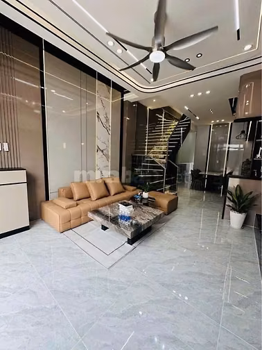 NHÀ MỚI XÂY , ĐẸP KENG NGAY VÒNG XOAY KIM HẰNG DIỆN TÍCH SÀN .140M2 MÀ