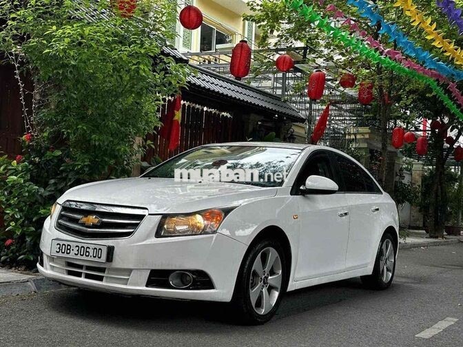 Chevrolet Cruze 2013 Bản Full cửa nóc Tự động